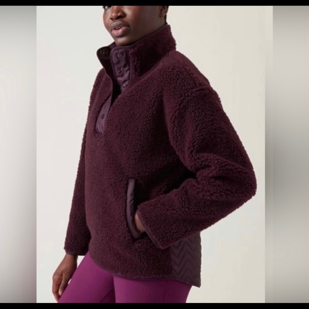 NWT Athleta Sherpa Snap Sweatshirt size small.